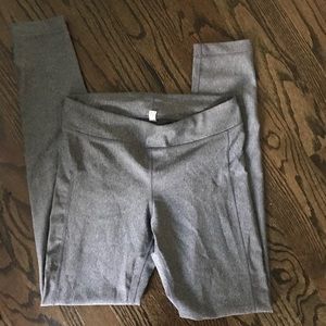 Grey under armor athletic leggings